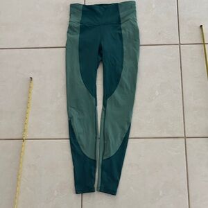 lululemon athletica Two-Tone Green High-Rise Leggings